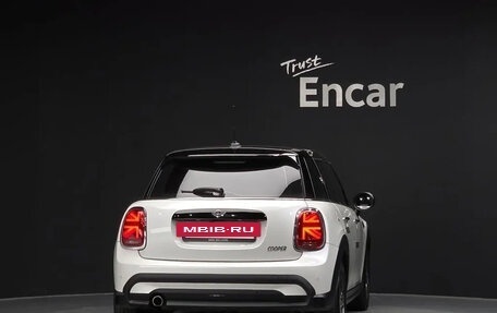 MINI Hatch, 2023 год, 1 440 000 рублей, 4 фотография