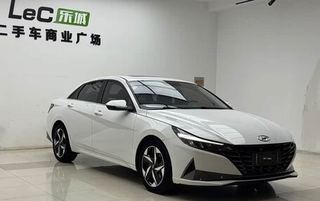 Hyundai Elantra, 2022 год, 1 220 000 рублей, 3 фотография