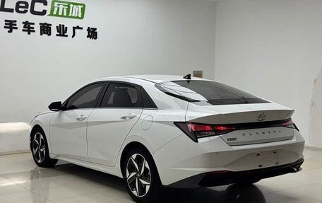 Hyundai Elantra, 2022 год, 1 220 000 рублей, 14 фотография