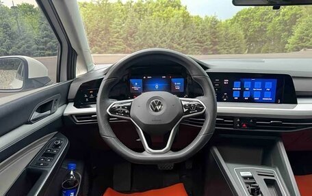 Volkswagen Golf VIII, 2023 год, 1 526 000 рублей, 10 фотография