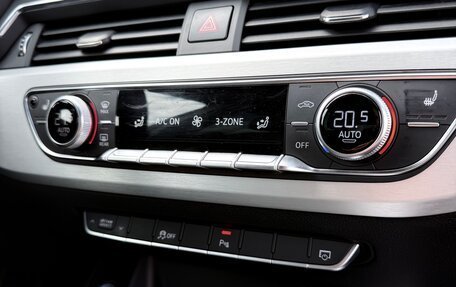 Audi A4, 2017 год, 3 090 000 рублей, 22 фотография