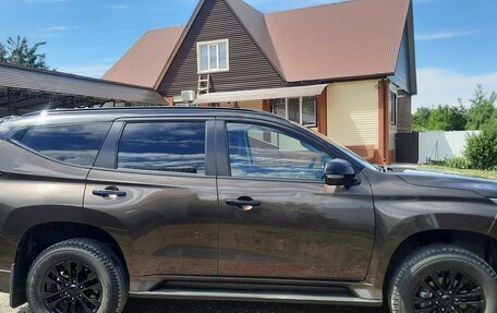 Mitsubishi Montero Sport, 2023 год, 5 100 000 рублей, 6 фотография