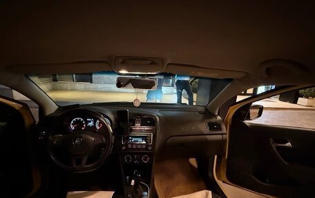 Volkswagen Polo VI (EU Market), 2018 год, 550 000 рублей, 8 фотография