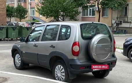 Chevrolet Niva I рестайлинг, 2017 год, 540 000 рублей, 6 фотография