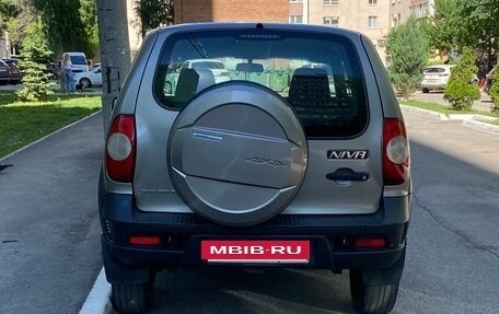 Chevrolet Niva I рестайлинг, 2017 год, 540 000 рублей, 2 фотография
