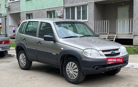 Chevrolet Niva I рестайлинг, 2017 год, 540 000 рублей, 3 фотография