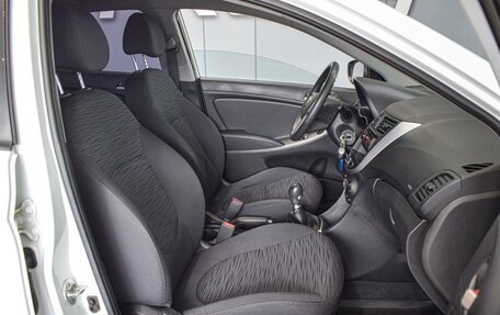 Hyundai Solaris II рестайлинг, 2015 год, 720 000 рублей, 8 фотография