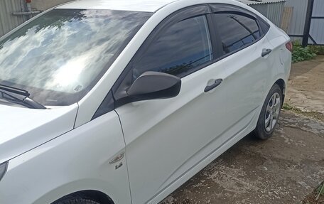 Hyundai Solaris II рестайлинг, 2014 год, 1 100 000 рублей, 2 фотография
