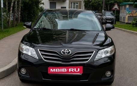 Toyota Camry, 2010 год, 1 200 000 рублей, 2 фотография