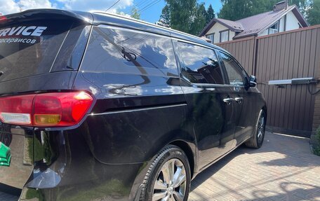KIA Carnival III, 2017 год, 2 859 000 рублей, 8 фотография