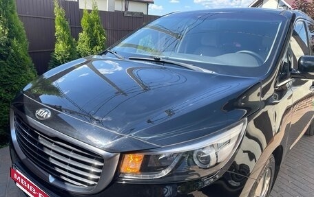 KIA Carnival III, 2017 год, 2 859 000 рублей, 16 фотография