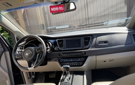 KIA Carnival III, 2017 год, 2 859 000 рублей, 22 фотография