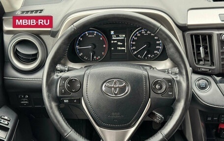 Toyota RAV4, 2017 год, 2 540 000 рублей, 10 фотография