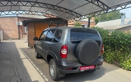 Chevrolet Niva I рестайлинг, 2018 год, 720 000 рублей, 1 фотография