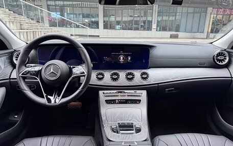 Mercedes-Benz CLS, 2022 год, 6 100 000 рублей, 13 фотография