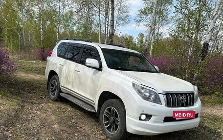 Toyota Land Cruiser Prado 150 рестайлинг 2, 2011 год, 3 050 000 рублей, 5 фотография