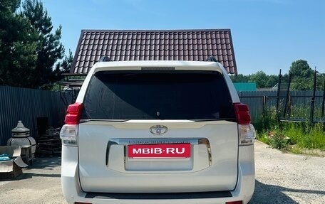 Toyota Land Cruiser Prado 150 рестайлинг 2, 2011 год, 3 050 000 рублей, 2 фотография