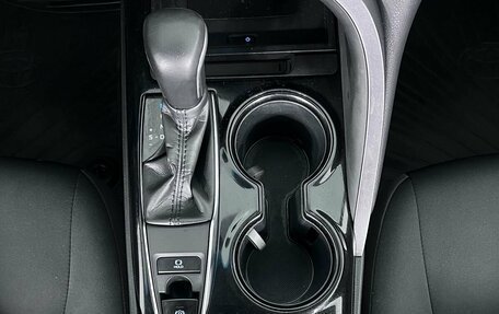 Toyota Camry, 2018 год, 2 350 000 рублей, 16 фотография