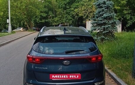 KIA Sportage IV рестайлинг, 2021 год, 2 250 000 рублей, 4 фотография