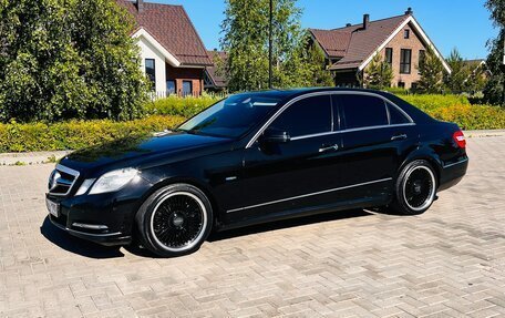 Mercedes-Benz E-Класс, 2011 год, 1 427 000 рублей, 2 фотография
