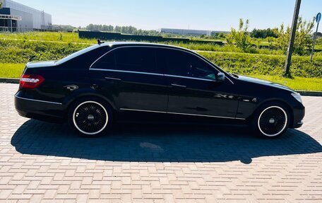 Mercedes-Benz E-Класс, 2011 год, 1 427 000 рублей, 4 фотография