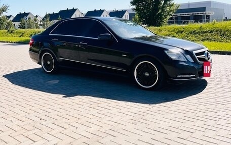 Mercedes-Benz E-Класс, 2011 год, 1 427 000 рублей, 3 фотография