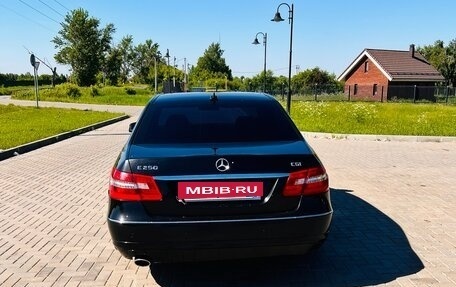 Mercedes-Benz E-Класс, 2011 год, 1 427 000 рублей, 10 фотография