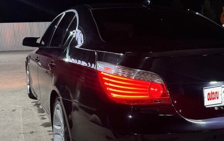 BMW 5 серия, 2004 год, 870 000 рублей, 12 фотография