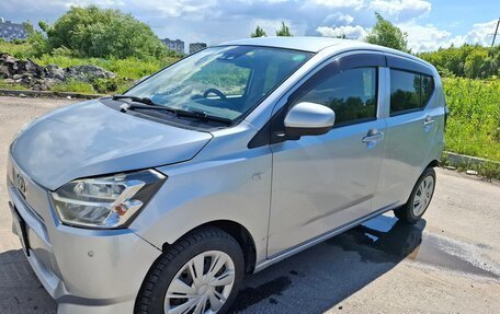 Daihatsu Mira e:S I рестайлинг, 2017 год, 400 000 рублей, 2 фотография