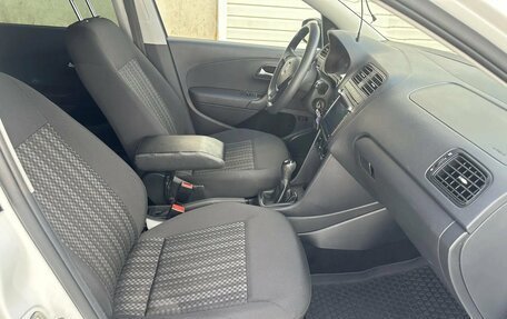 Volkswagen Polo VI (EU Market), 2017 год, 1 090 000 рублей, 11 фотография