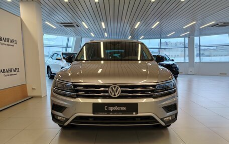 Volkswagen Tiguan II, 2019 год, 2 916 000 рублей, 3 фотография