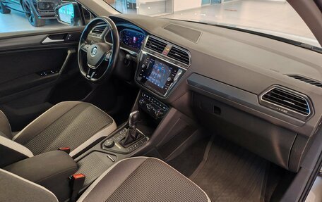 Volkswagen Tiguan II, 2019 год, 2 916 000 рублей, 7 фотография