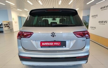 Volkswagen Tiguan II, 2019 год, 2 916 000 рублей, 4 фотография
