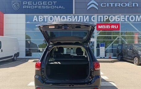 Mitsubishi Outlander III рестайлинг 3, 2016 год, 2 040 000 рублей, 7 фотография