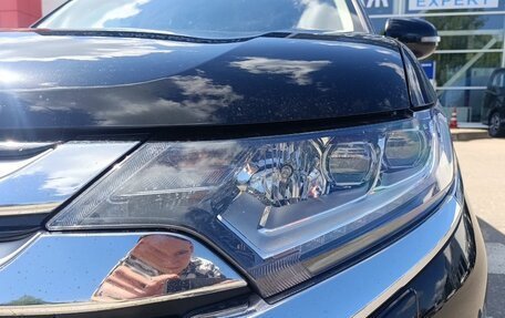 Mitsubishi Outlander III рестайлинг 3, 2016 год, 2 040 000 рублей, 13 фотография