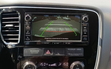 Mitsubishi Outlander III рестайлинг 3, 2016 год, 2 040 000 рублей, 29 фотография