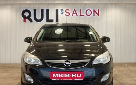 Opel Astra J, 2011 год, 650 000 рублей, 2 фотография