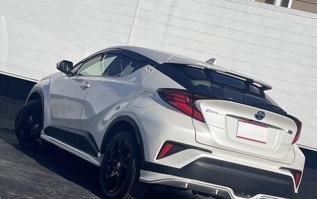 Toyota C-HR I рестайлинг, 2023 год, 2 090 000 рублей, 5 фотография