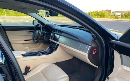 Jaguar XF II, 2016 год, 1 800 000 рублей, 14 фотография