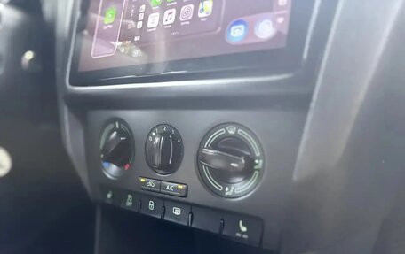 Skoda Rapid I, 2015 год, 685 000 рублей, 13 фотография