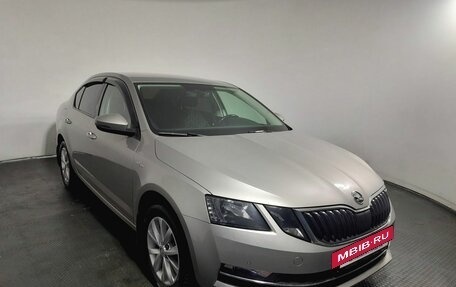 Skoda Octavia, 2019 год, 1 910 000 рублей, 3 фотография