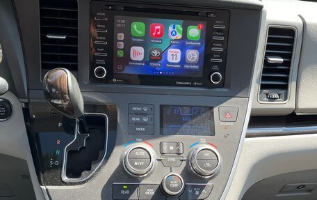 Toyota Sienna III, 2020 год, 3 900 000 рублей, 18 фотография