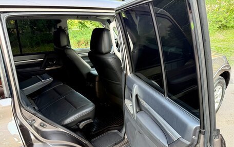 Mitsubishi Pajero IV, 2014 год, 2 650 000 рублей, 6 фотография