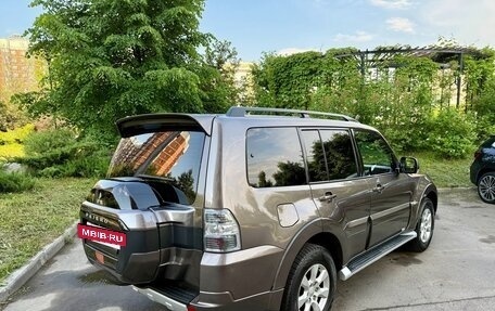 Mitsubishi Pajero IV, 2014 год, 2 650 000 рублей, 4 фотография
