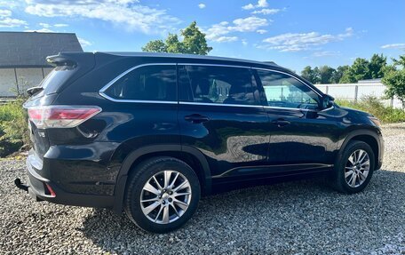 Toyota Highlander III, 2014 год, 2 990 000 рублей, 4 фотография