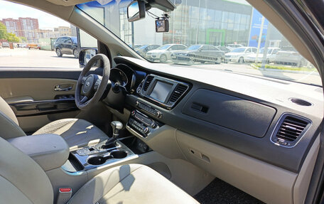 KIA Carnival III, 2020 год, 2 810 000 рублей, 13 фотография