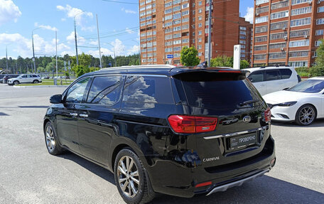 KIA Carnival III, 2020 год, 2 810 000 рублей, 8 фотография