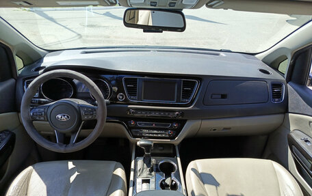 KIA Carnival III, 2020 год, 2 810 000 рублей, 17 фотография