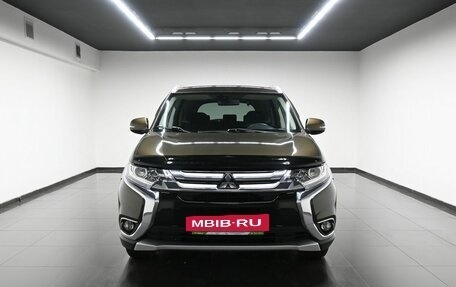 Mitsubishi Outlander III рестайлинг 3, 2017 год, 2 195 000 рублей, 3 фотография
