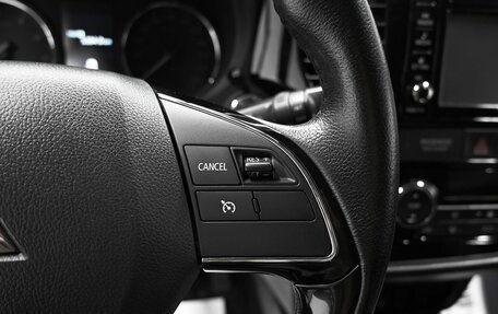 Mitsubishi Outlander III рестайлинг 3, 2017 год, 2 195 000 рублей, 19 фотография